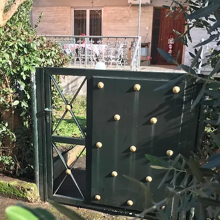 Combi House * Трикала